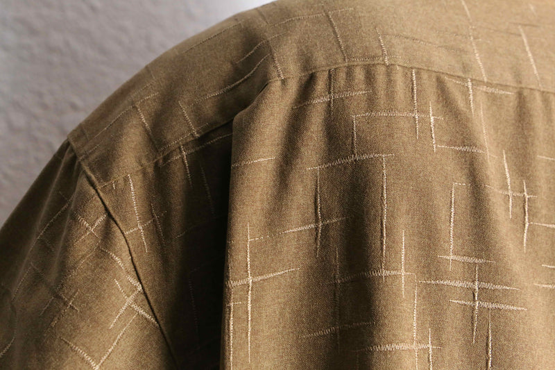 "PRONTI" light brown embroidery pattern S/S shirt