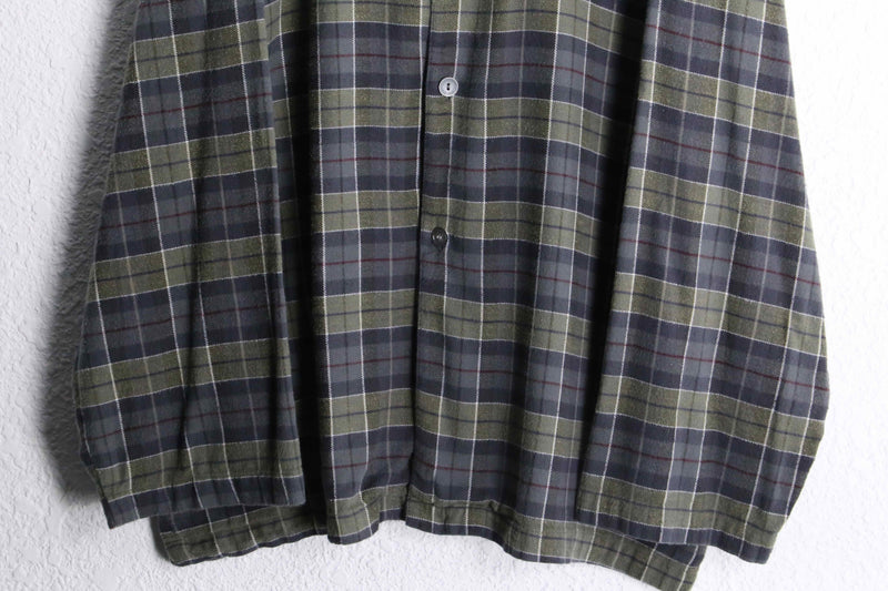 "Calvin Klein" mulch color check pattern flannel shirt