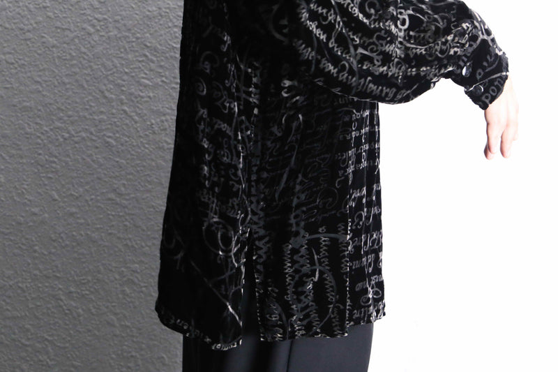 various letter design velours see-through shirt