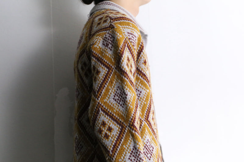 yellow base color diamond pattern jacquard cardigan