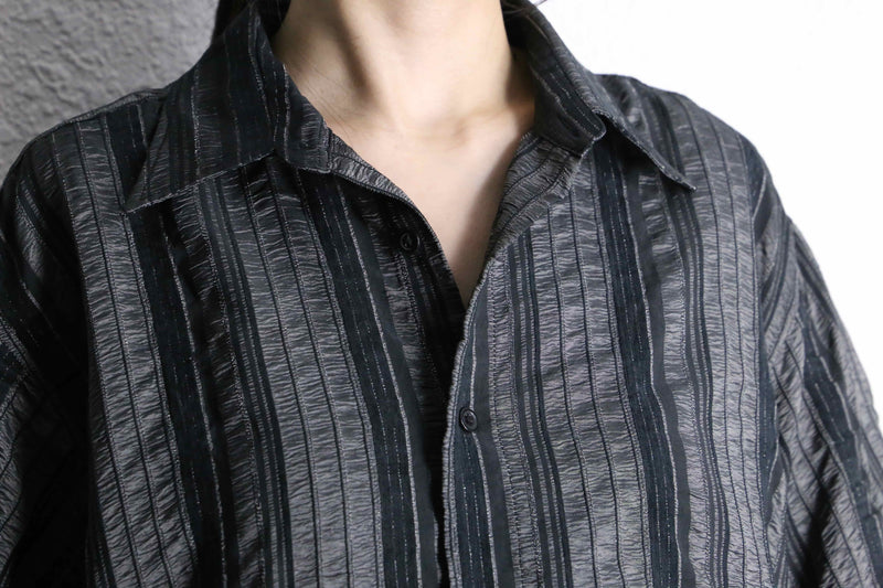 shiny black 3Dstripe design shirt