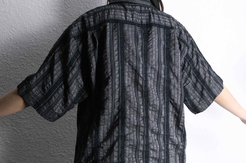 shiny black 3Dstripe design shirt