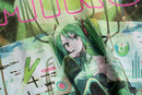 "Hatsune Miku"graphic tee