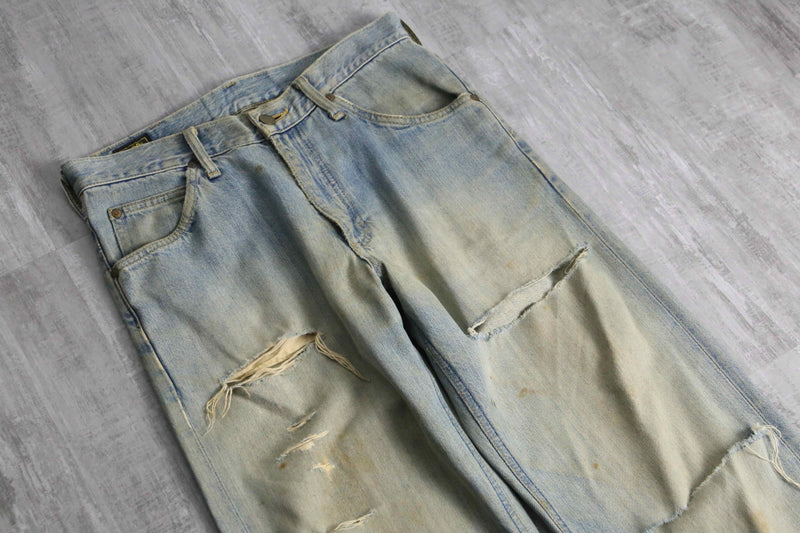 2000s Lee destroy straight denim pants