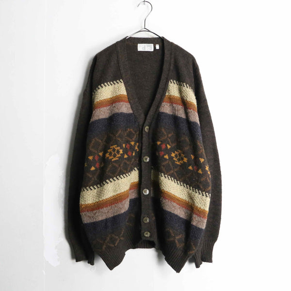 design switch brown base acrylic cardigan