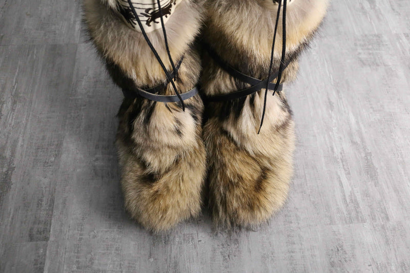 unknown faux far monster boots