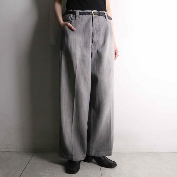 gray color high waist straight denim pants