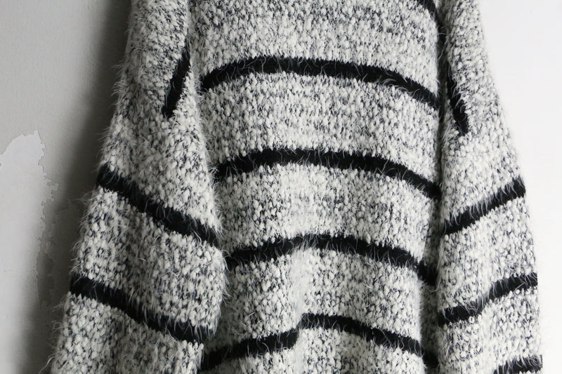 "Calvin Klein" border loose shaggy knit