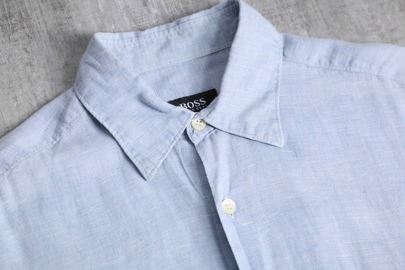 “BOSS” light blue linen S/S shirt