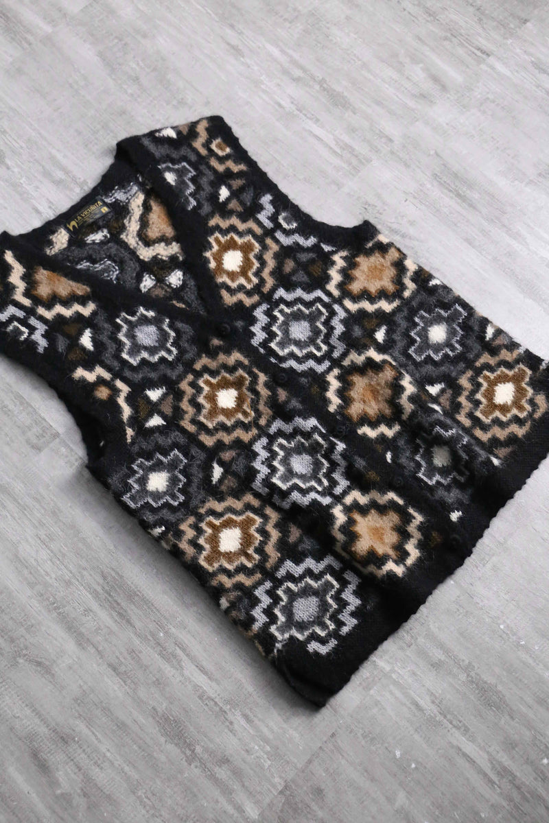 baby alpaca geometric pattern knit vest