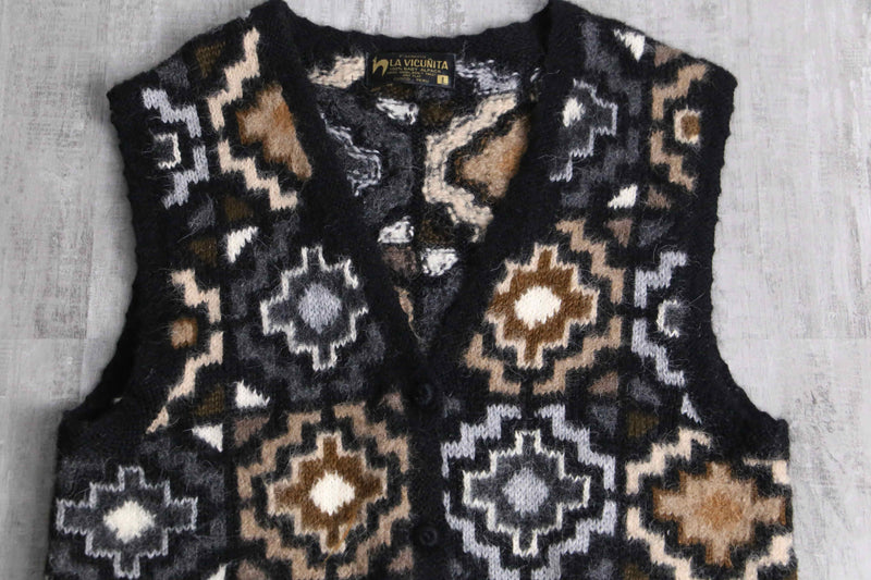 baby alpaca geometric pattern knit vest