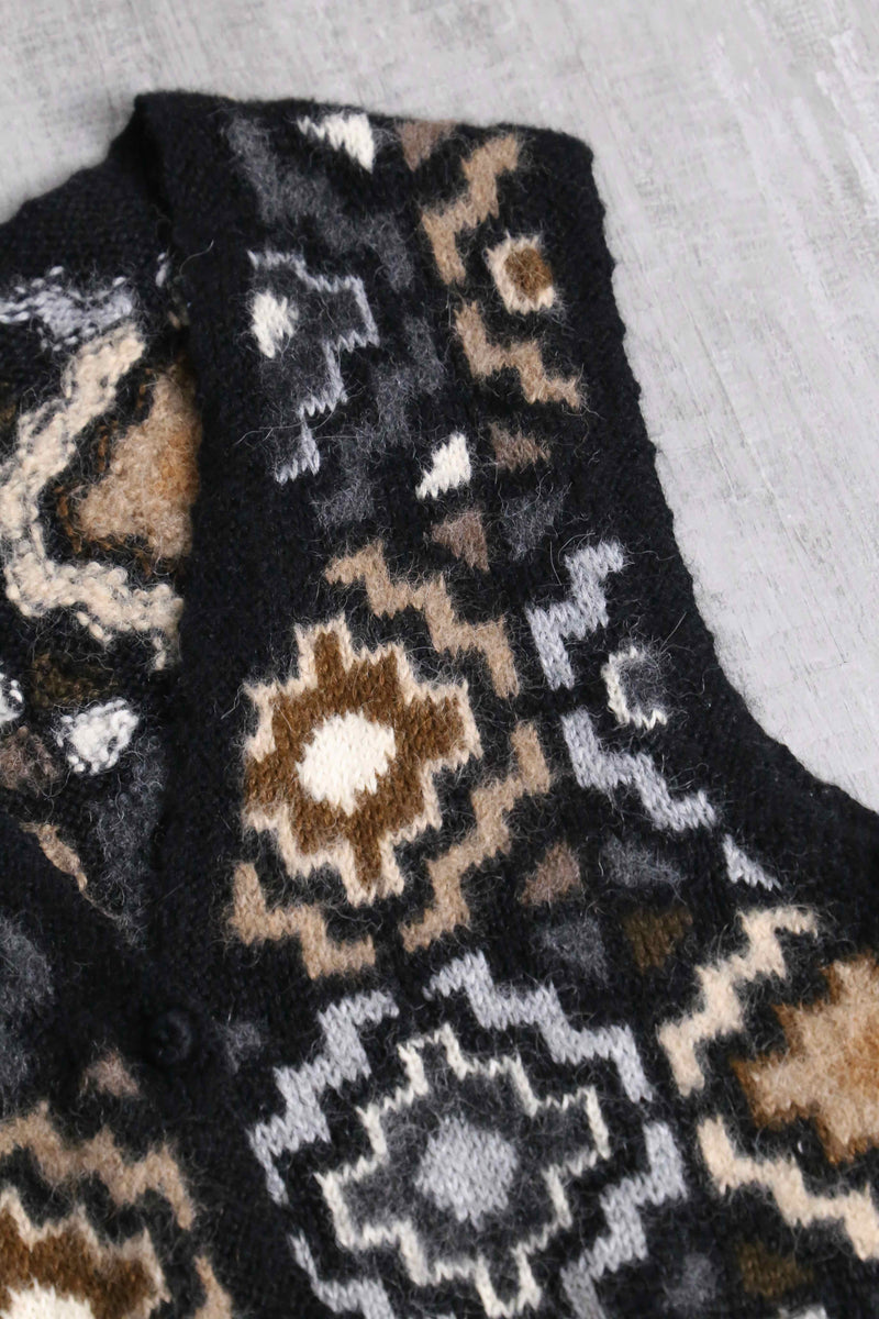 baby alpaca geometric pattern knit vest