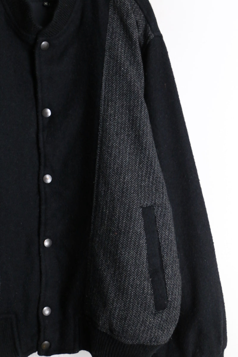 black color switch stripe wool blouson