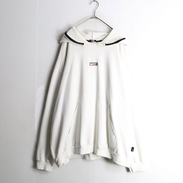 "NIKE" white color one point logo hoodie