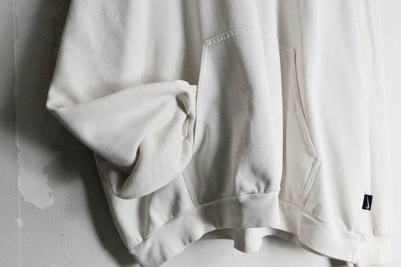 "NIKE" white color one point logo hoodie