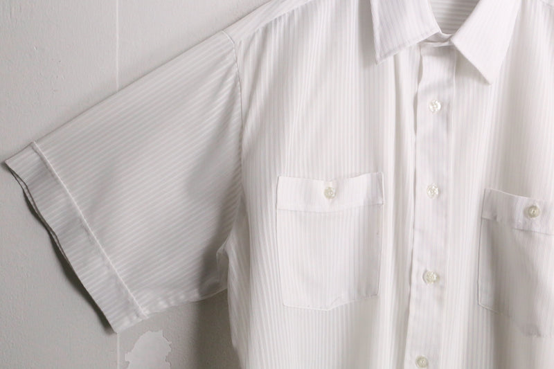 White color stripe sheer s/s shirt