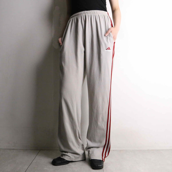 "adidas" gray×red line design truck pants