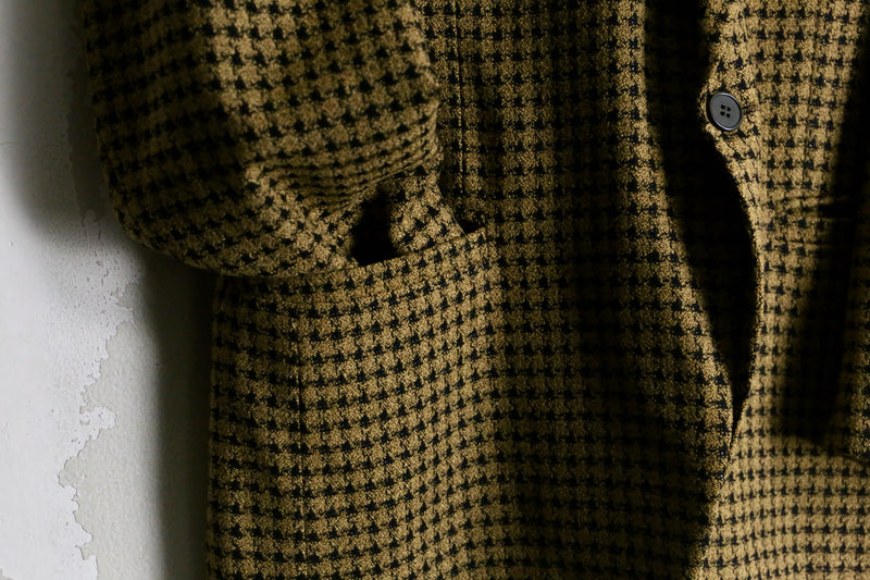 “VERSACE” light brown houndstooth single tailored jacket