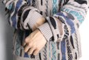 dark tone striped 3D knit sweater