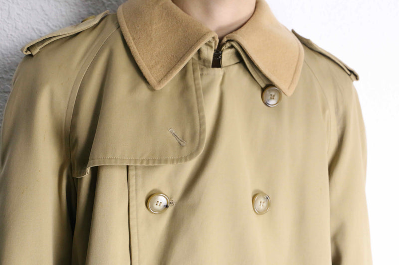 1980-1990's BARACUTA trench coat