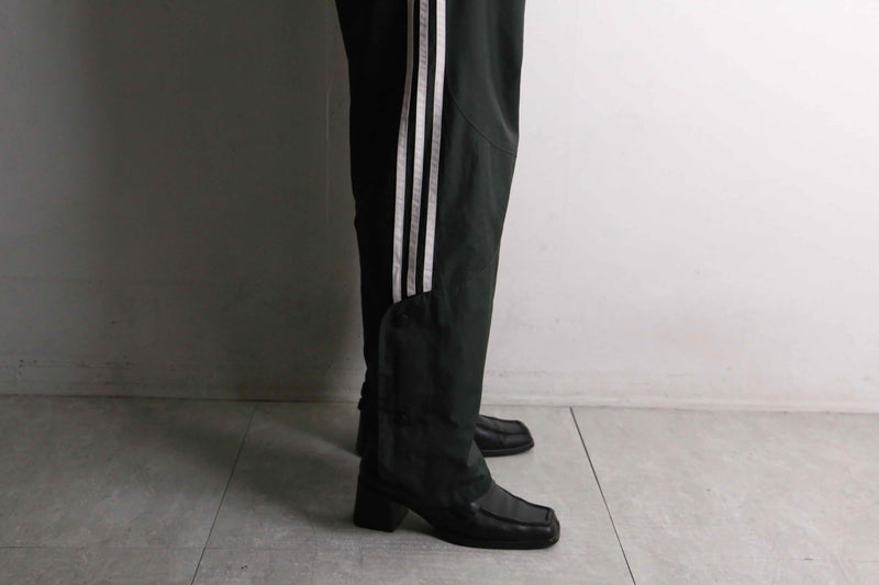 "adidas"black button detail track pants