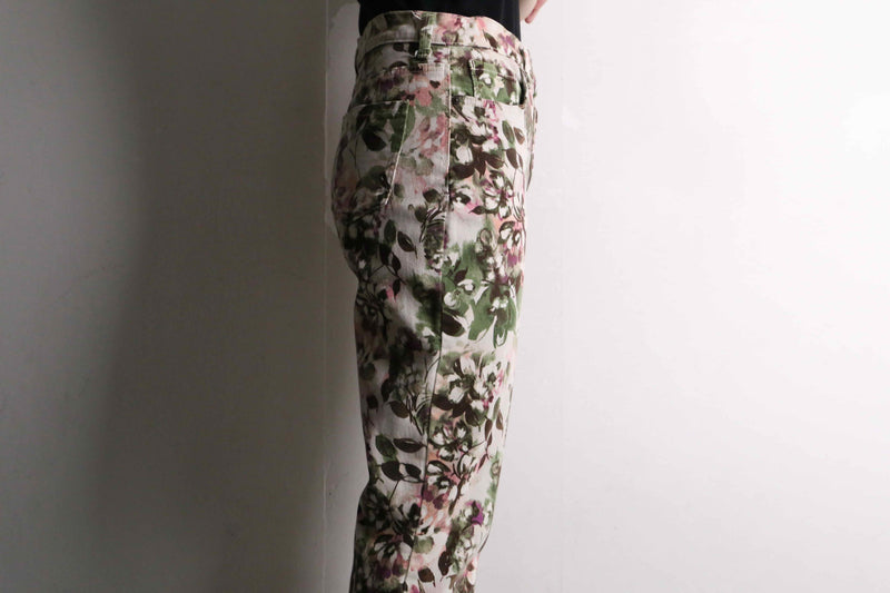 flower design tapered denim pants