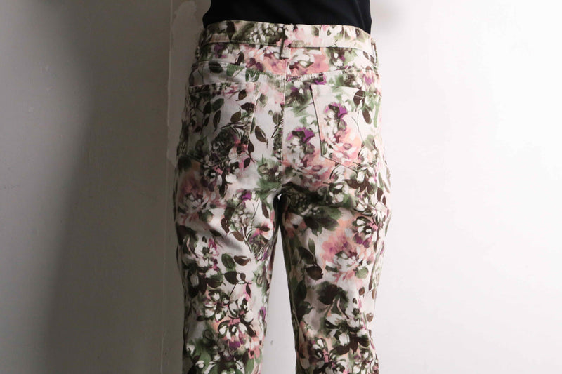 flower design tapered denim pants