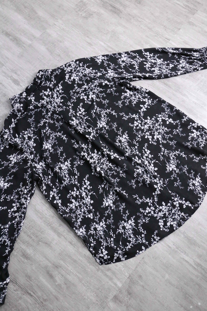 梅 motif design sheer shirt