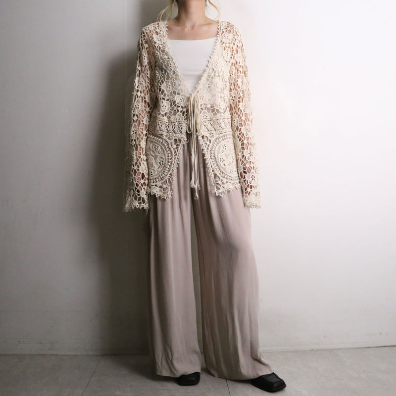 beige color easy wide pants