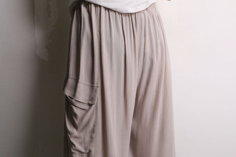 beige color easy wide pants