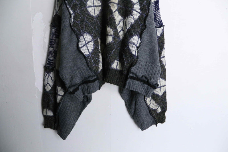 "Re:make" different material patchwork design knit