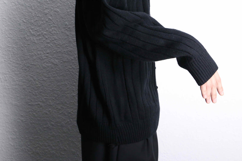 "HUGO BOSS" sophisticated design knit
