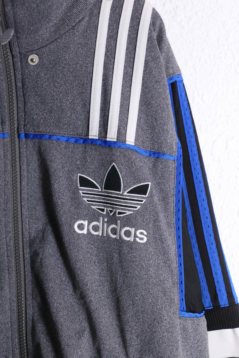 90’s “adidas” three stripe gray  base track jaket