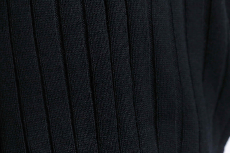 "HUGO BOSS" sophisticated design knit