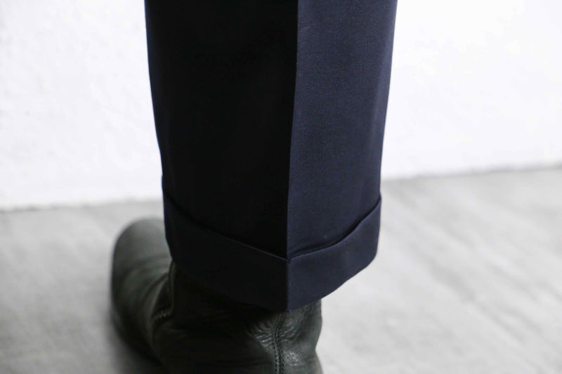 Zanella” gloss navy 2tuck tapered slacks