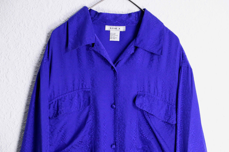 silk100% purple python pattern open collar shirt