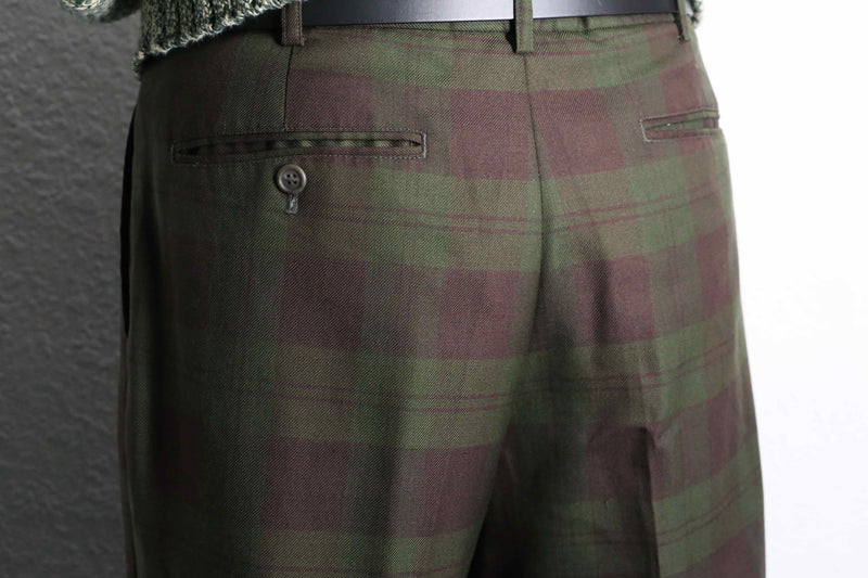 green × bordeaux check trousers