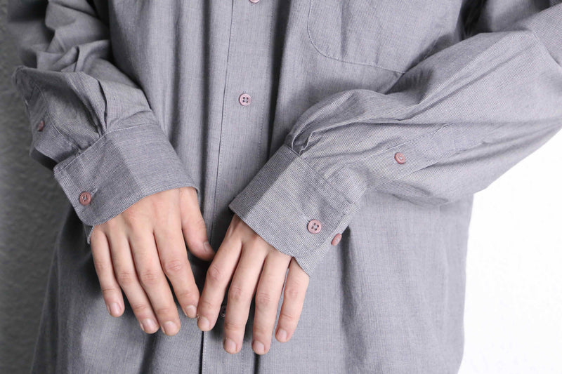 gray tone stripe shirt