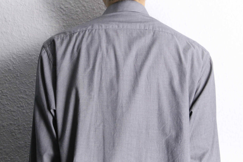 gray tone stripe shirt