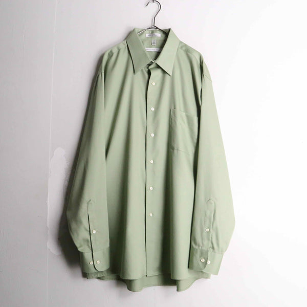 "GEOFFREY BEENE" pistacchio color dress shirt