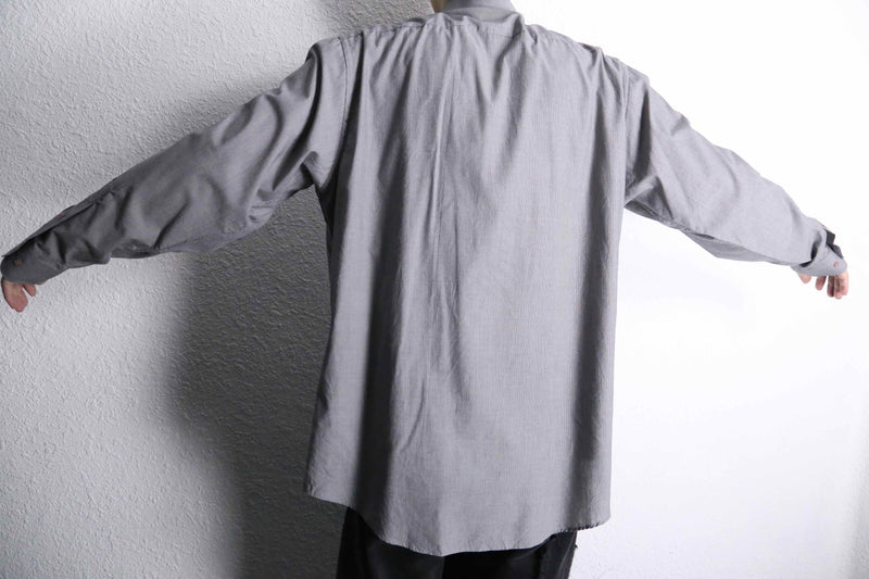 gray tone stripe shirt