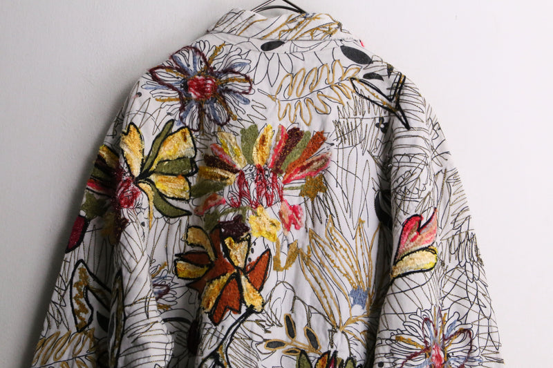 “CHICO’S” white botanical embroidery design jacket