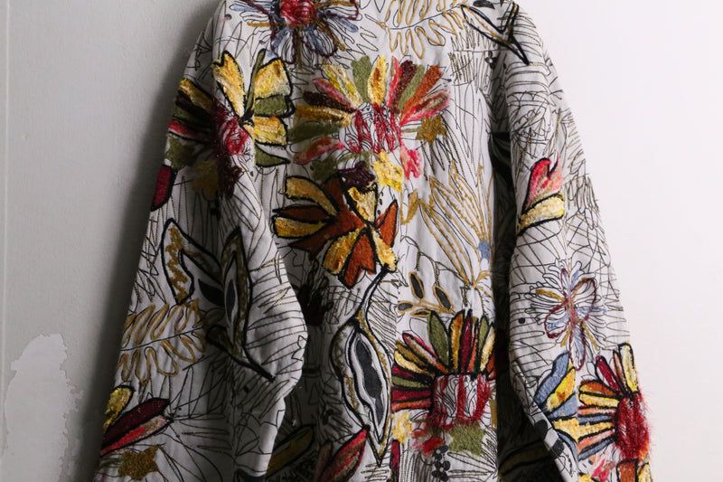 “CHICO’S” white botanical embroidery design jacket