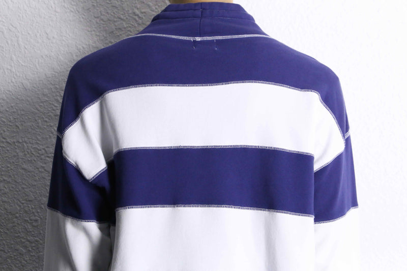 navy×white border mock neck sweat