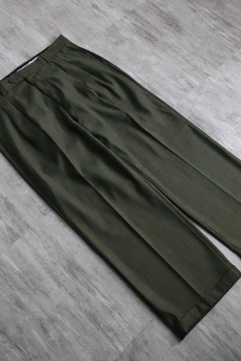 khaki knit switching argyle motif set up