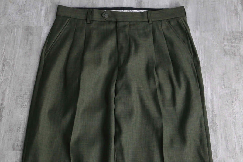 khaki knit switching argyle motif set up