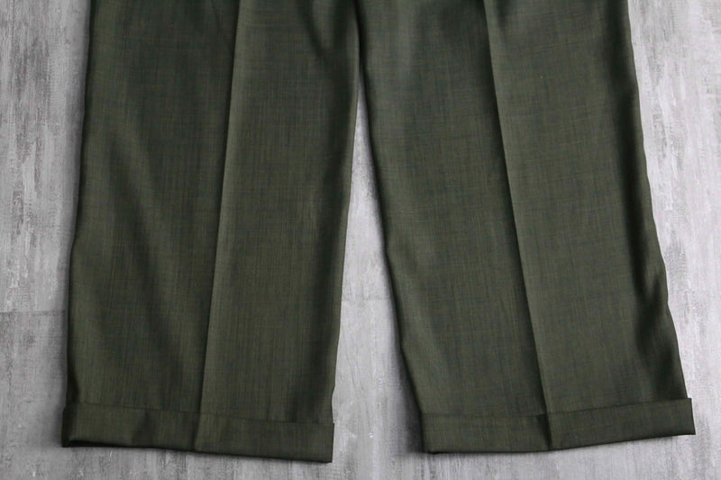 khaki knit switching argyle motif set up