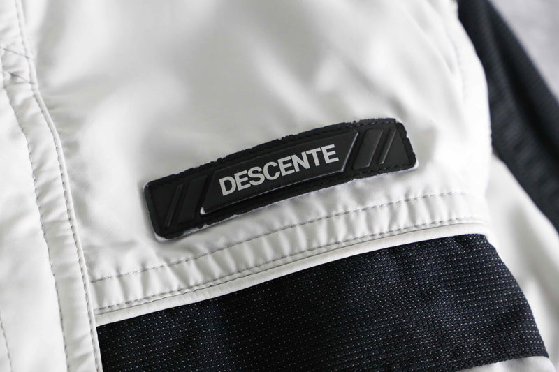1990s DESCENTE detachable sleeve ski jacket