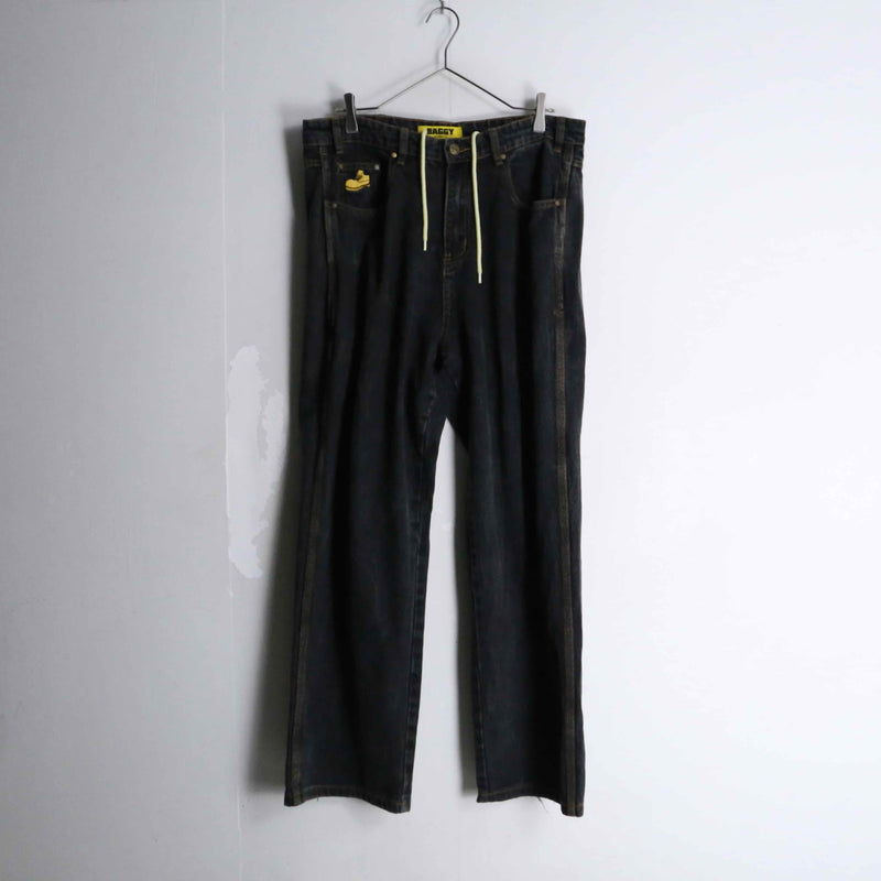 wappen design baggy denim