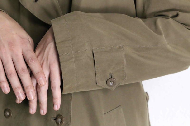 “Jones New York”lightweight khaki trench coat
